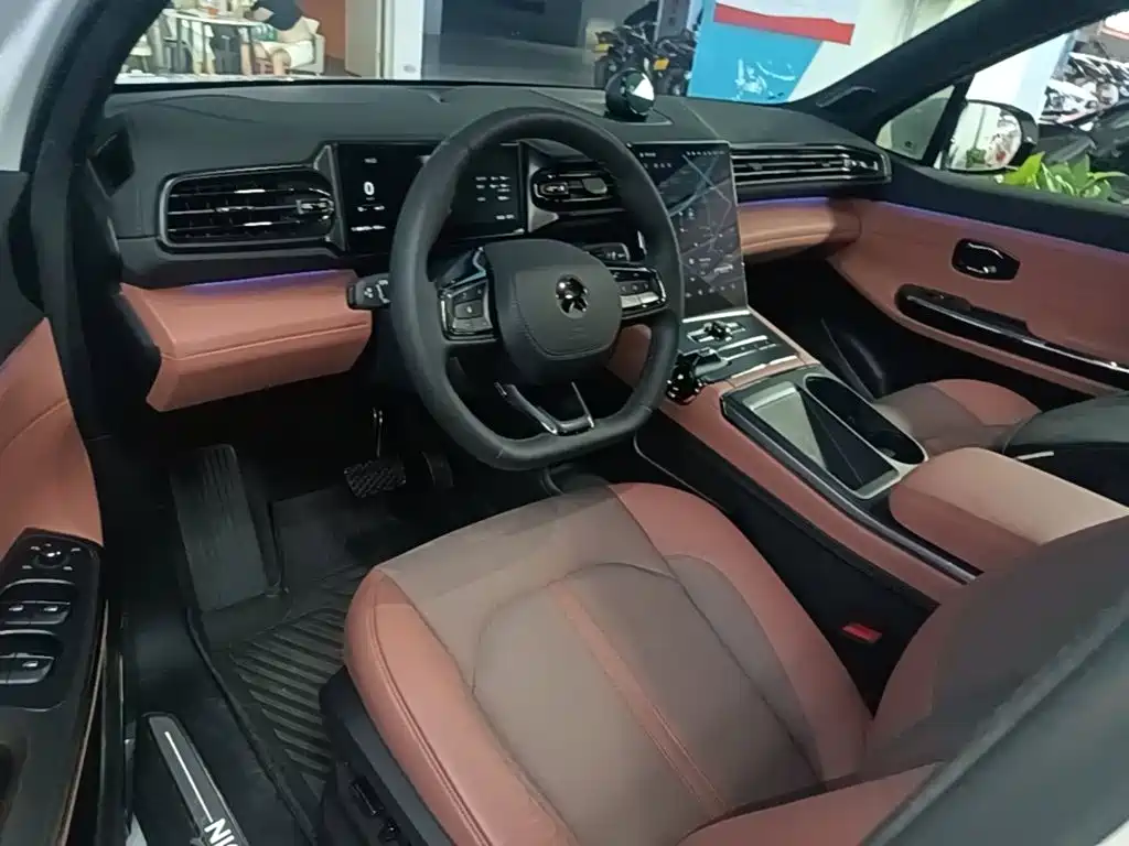 NIO EC6 — миниатюра 10
