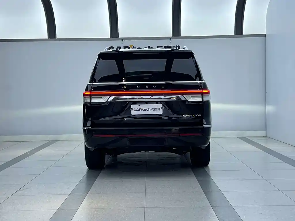 Lincoln Navigator — миниатюра 6