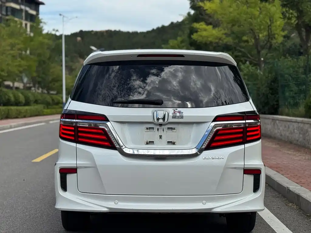 Honda Elysion — миниатюра 6