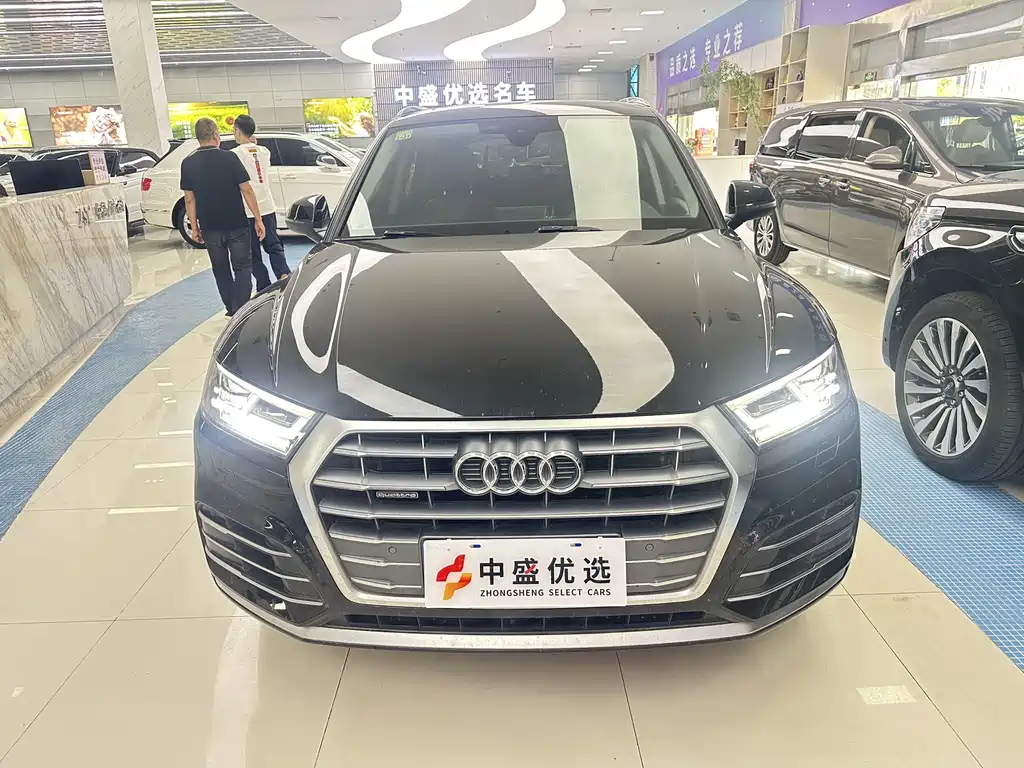 Audi Q5L — миниатюра 2