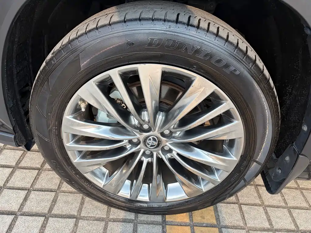 Toyota Highlander — миниатюра 8