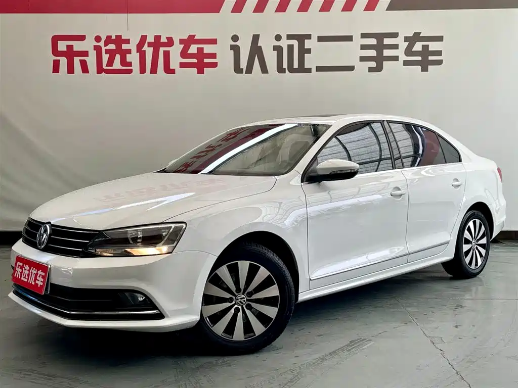 Volkswagen Sagitar 2018