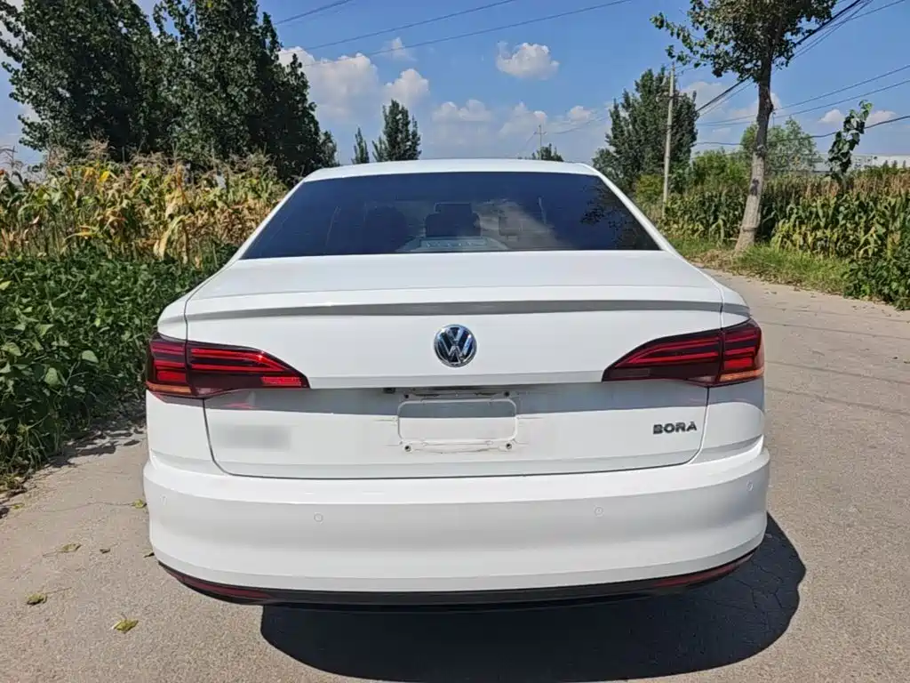 Volkswagen Bora — миниатюра 6