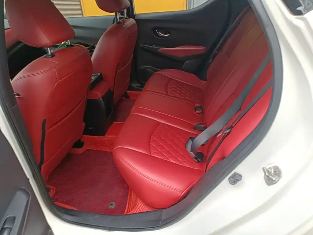 Nissan Bluebird — миниатюра 17