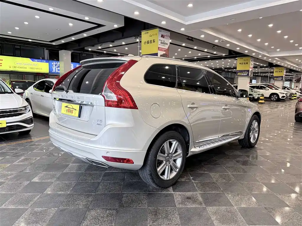 Volvo XC60 — миниатюра 11