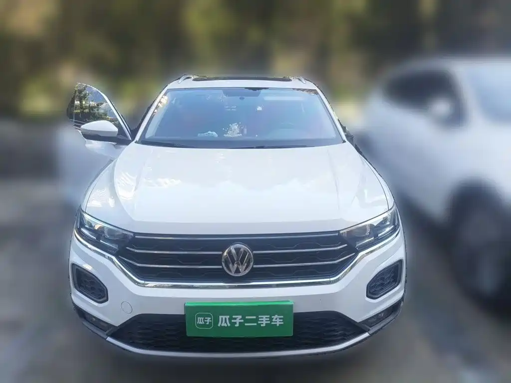Volkswagen T-Roc — миниатюра 2
