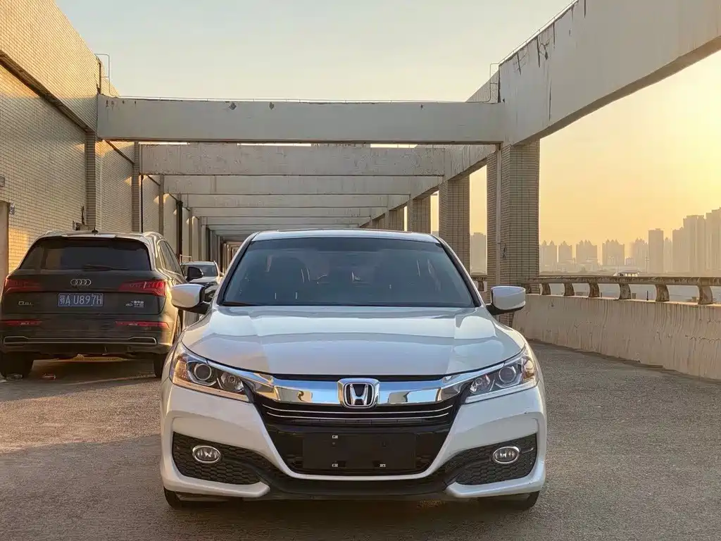 Honda Accord — миниатюра 2