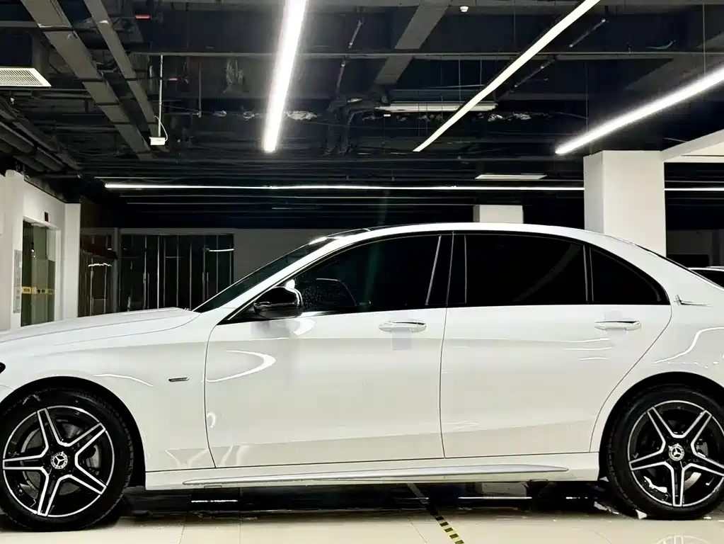 Mercedes-Benz C-Class — миниатюра 3