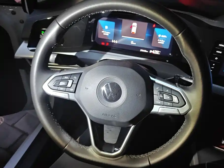 Volkswagen Golf — миниатюра 15