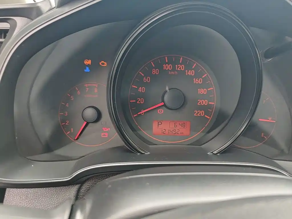 Honda Fit — миниатюра 12