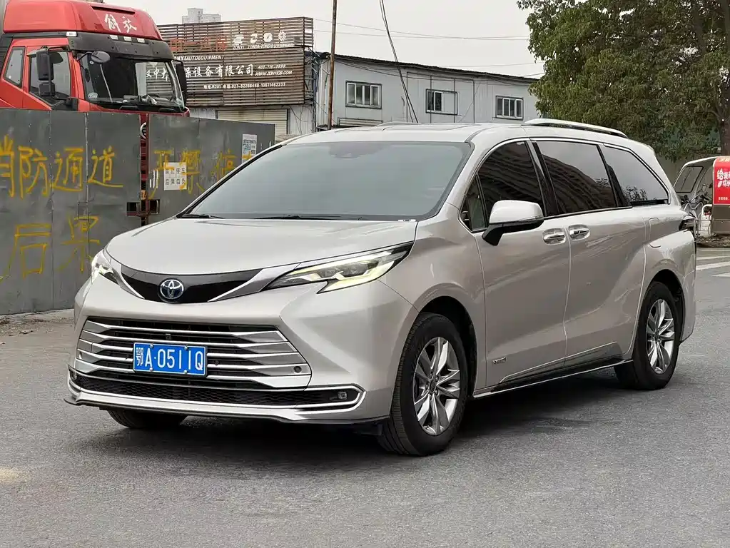 Toyota Sienna