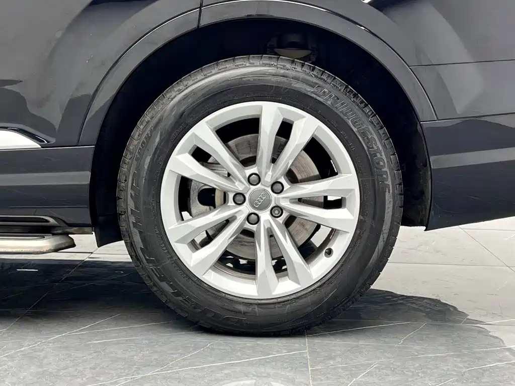 Audi Q7 — миниатюра 26