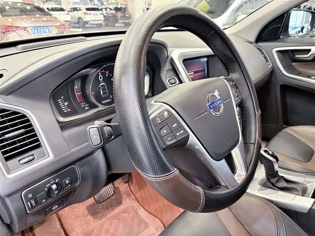 Volvo XC60 — миниатюра 15