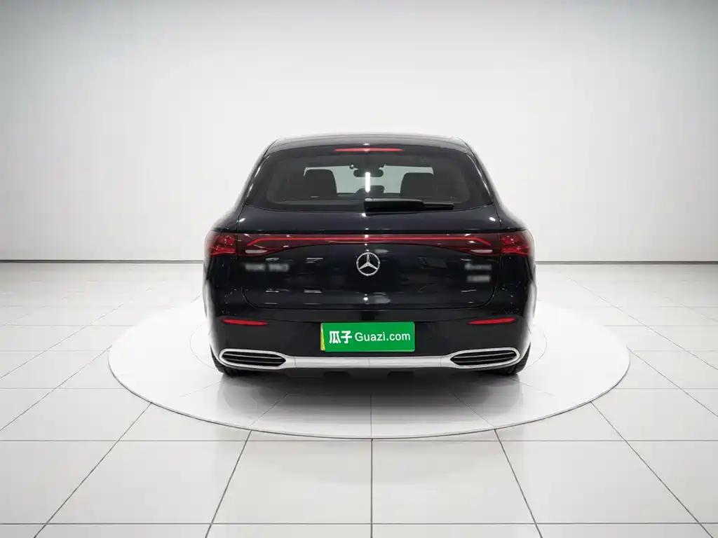 Mercedes-Benz EQE SUV — миниатюра 5