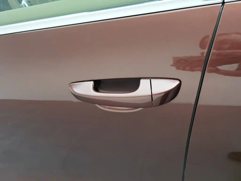 Porsche Cayenne — миниатюра 18