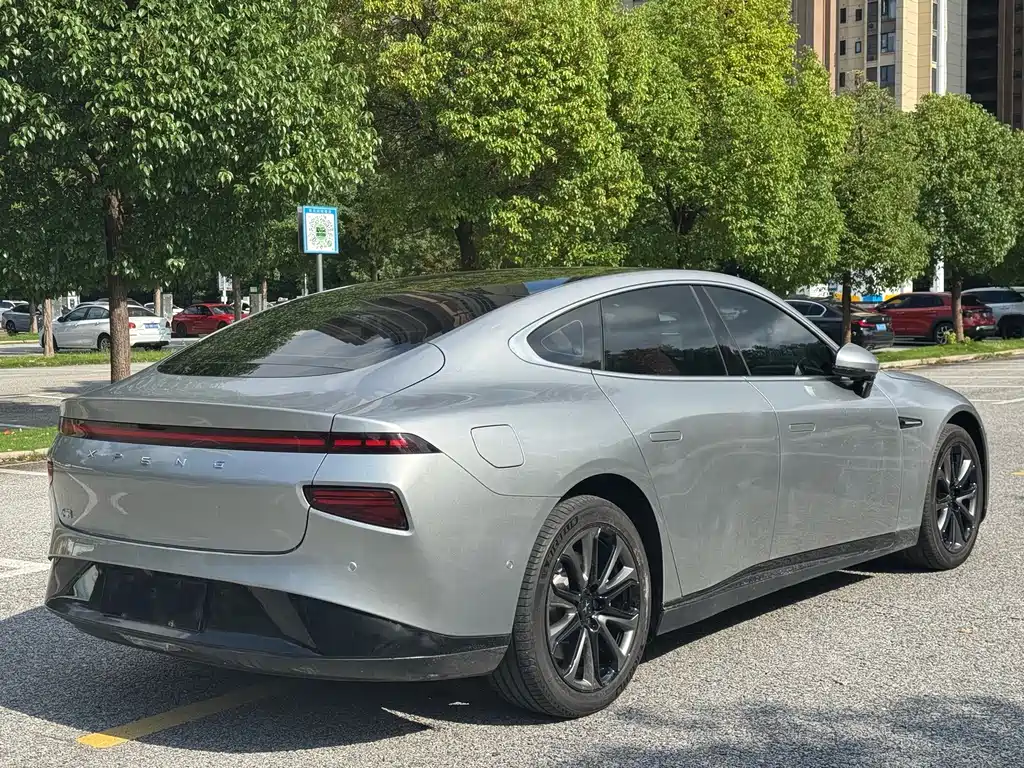 XPeng P7 — миниатюра 5