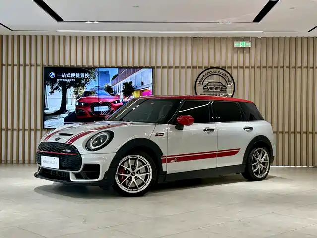 MINI JCW CLUBMAN 2021