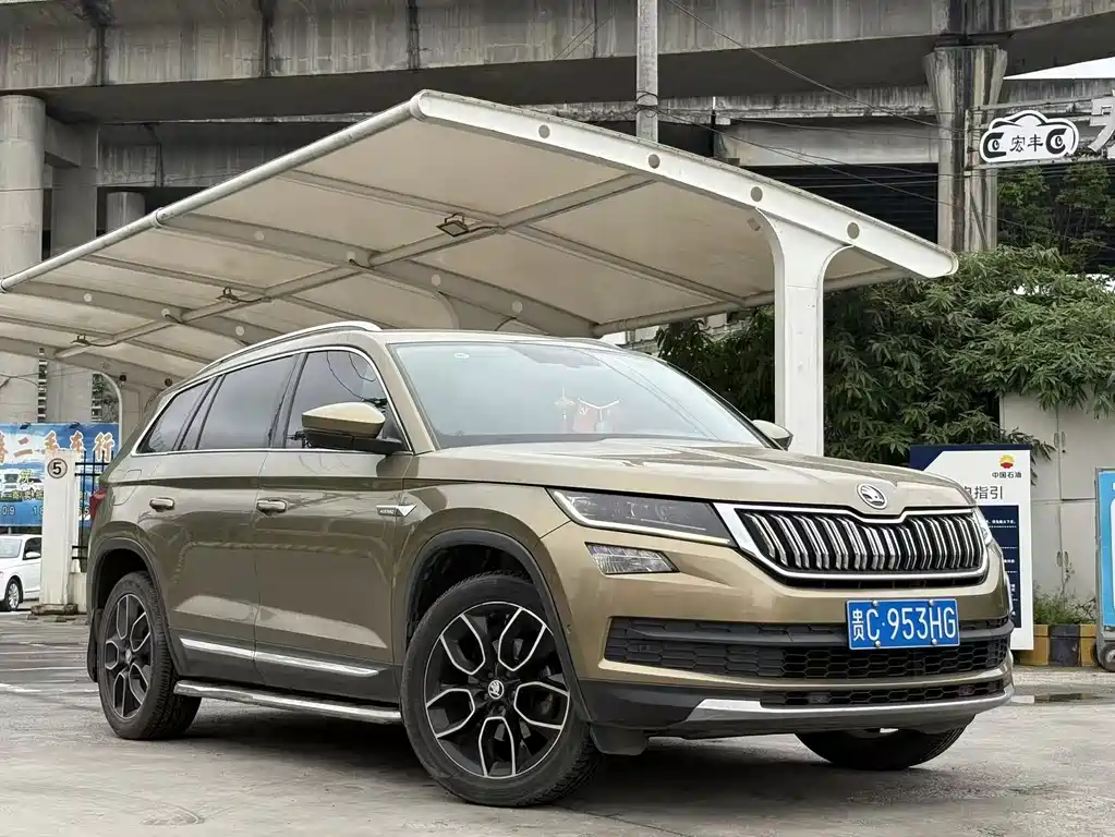 Skoda Kodiaq TSI330 7 seats 2WD Luxury Tech Edition, фото 3