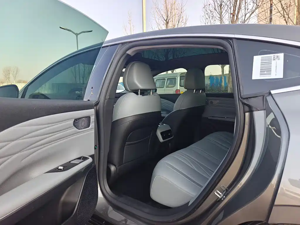 GEELY GALAXY GALAXY E8