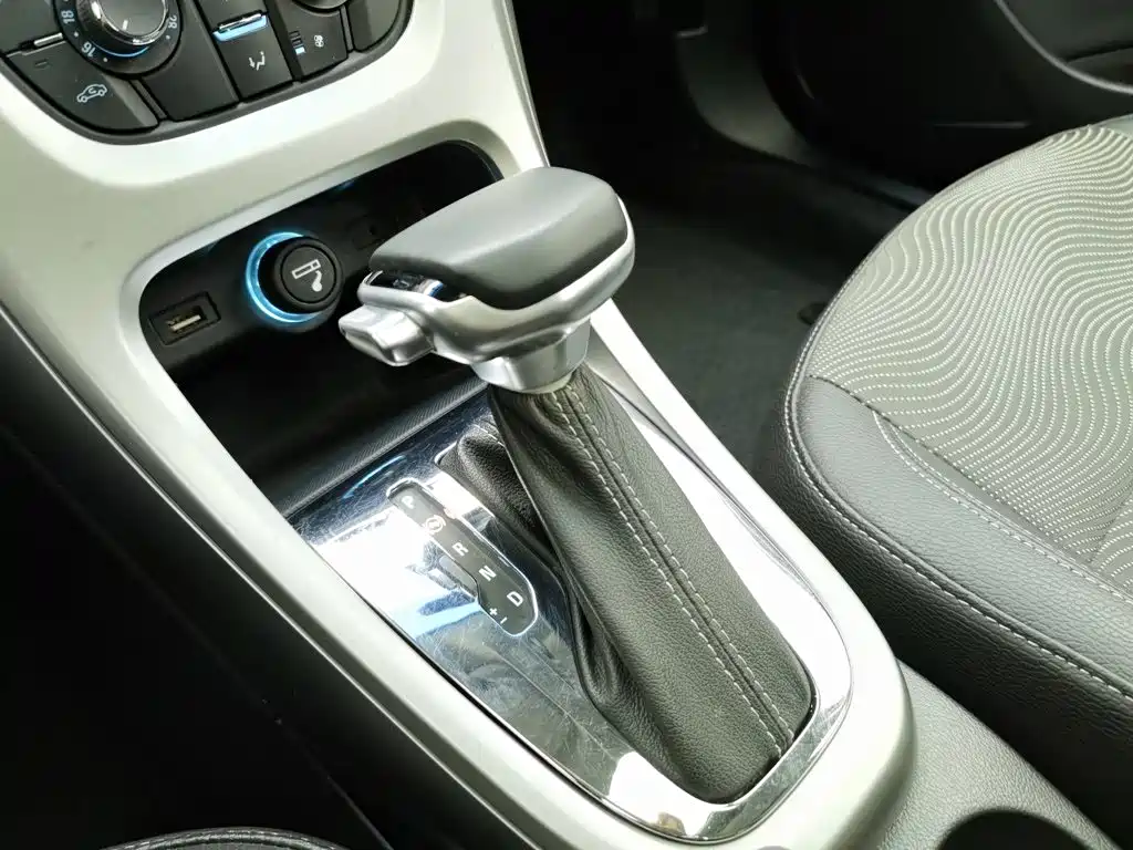 Buick Excelle — миниатюра 13