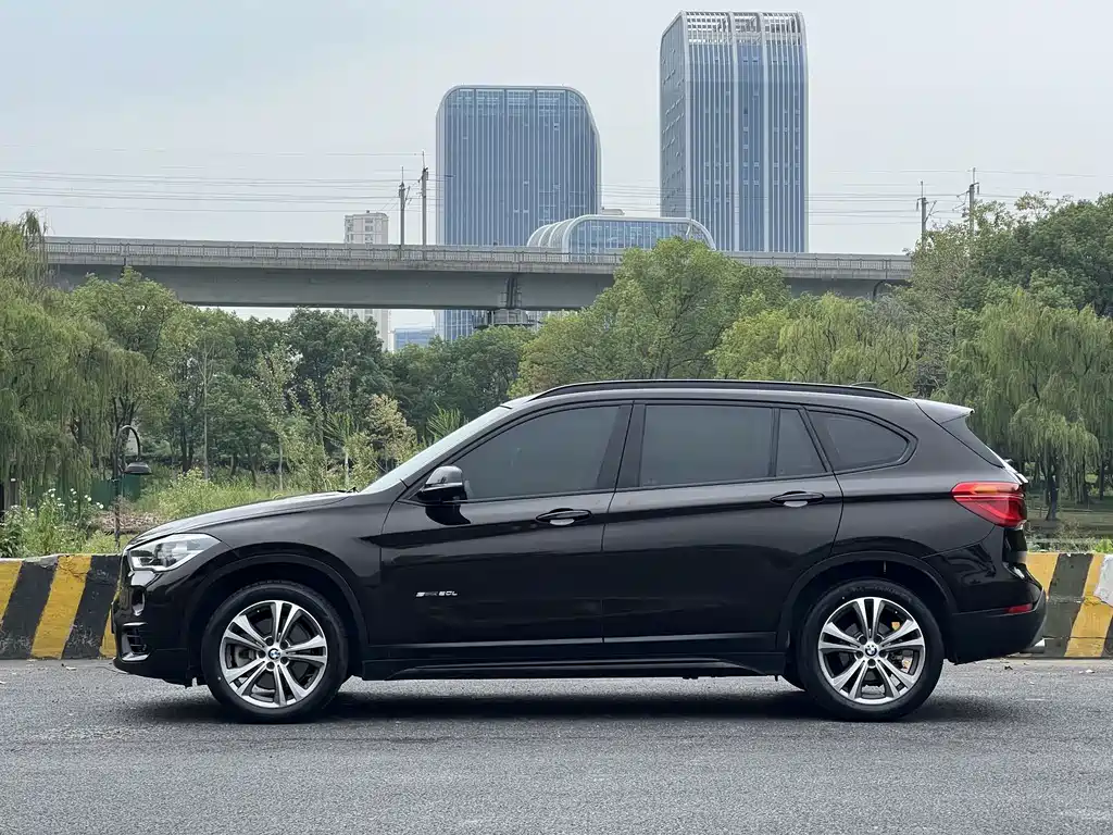 BMW X1 — миниатюра 7