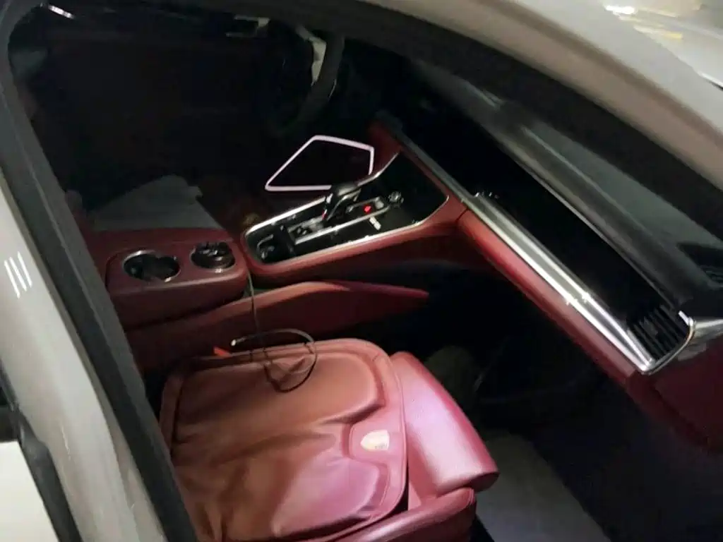 Porsche Panamera — миниатюра 4