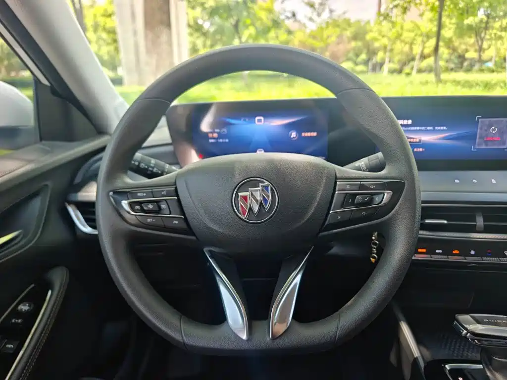 Buick Verano — миниатюра 15