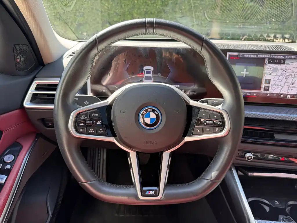 BMW i3 — миниатюра 10