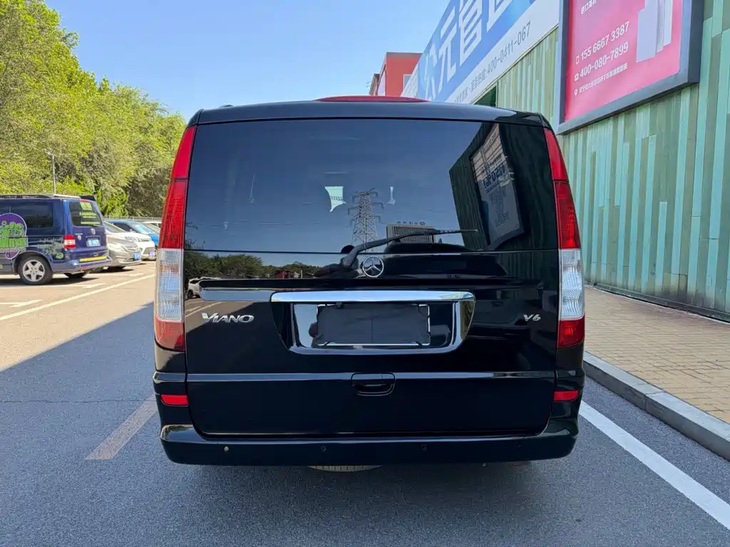 Mercedes-Benz Viano — миниатюра 13