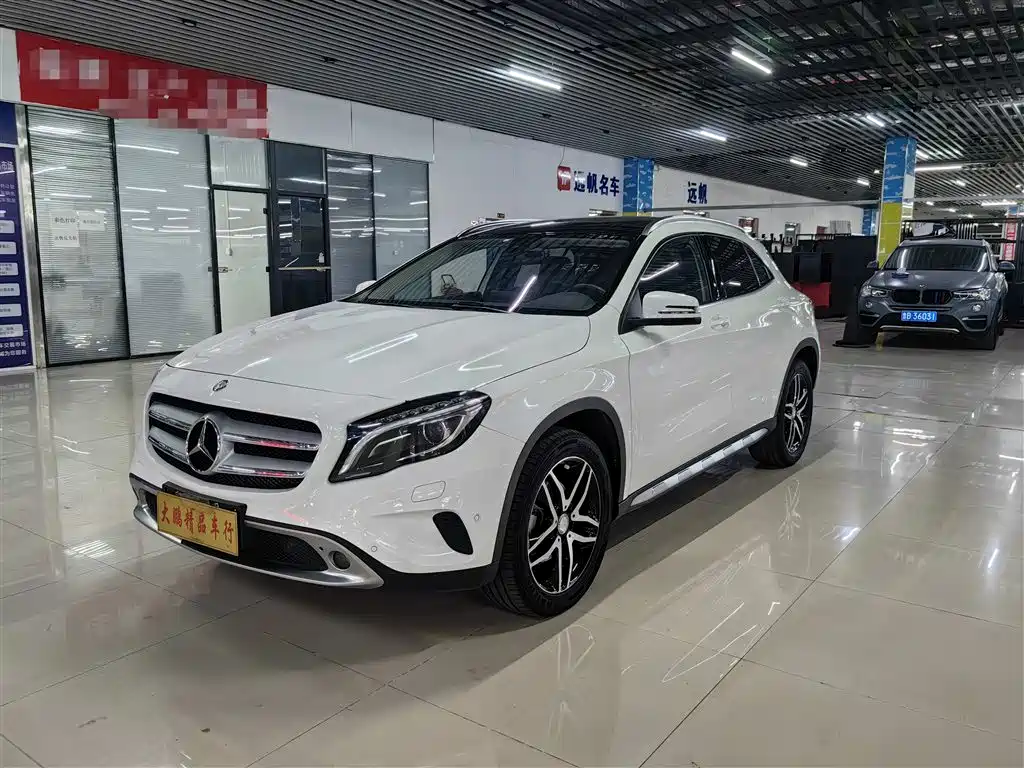 Mercedes-Benz GLA 2016