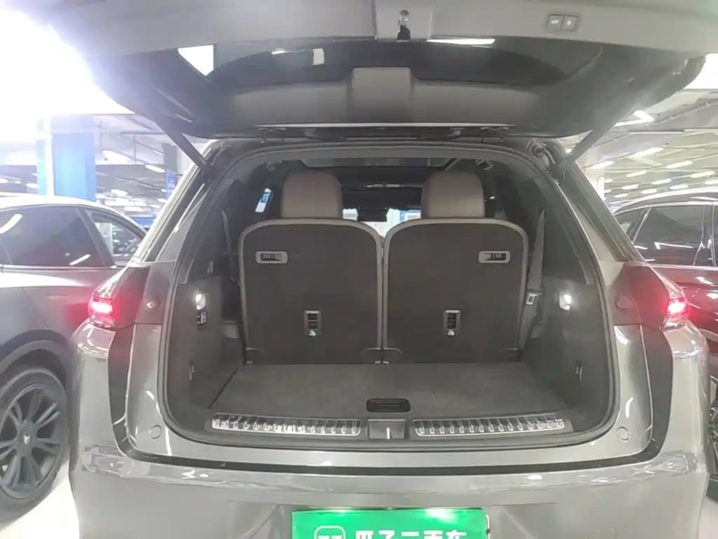 Li Auto Li L8 — миниатюра 19