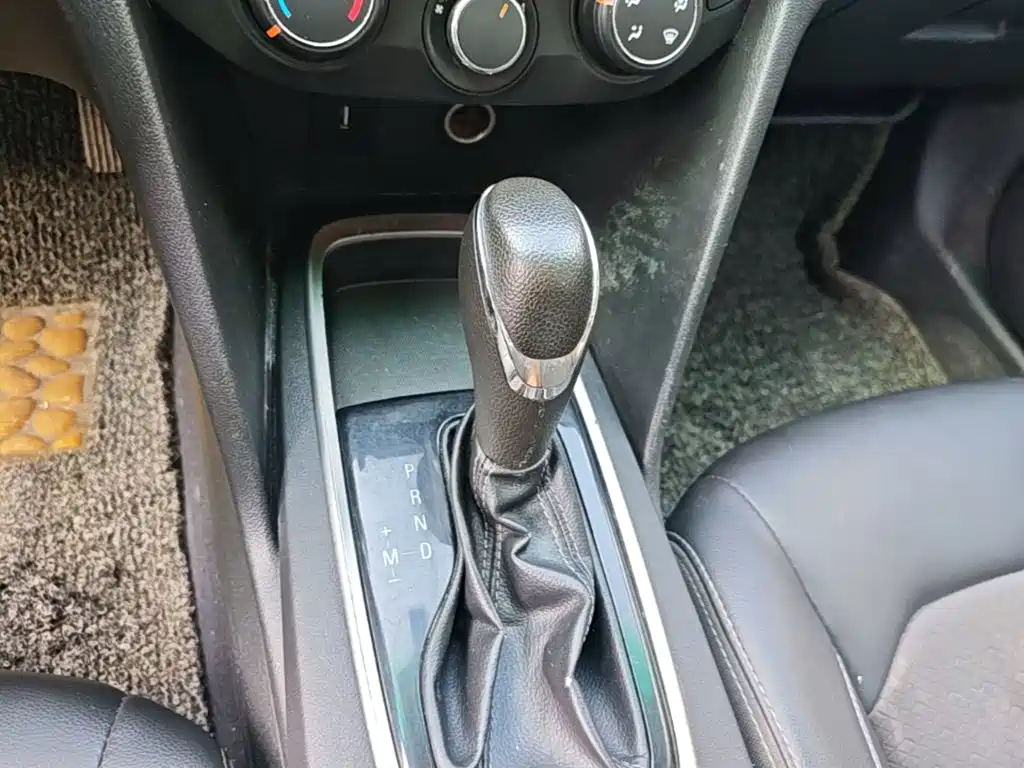 Chevrolet Cavalier — миниатюра 14