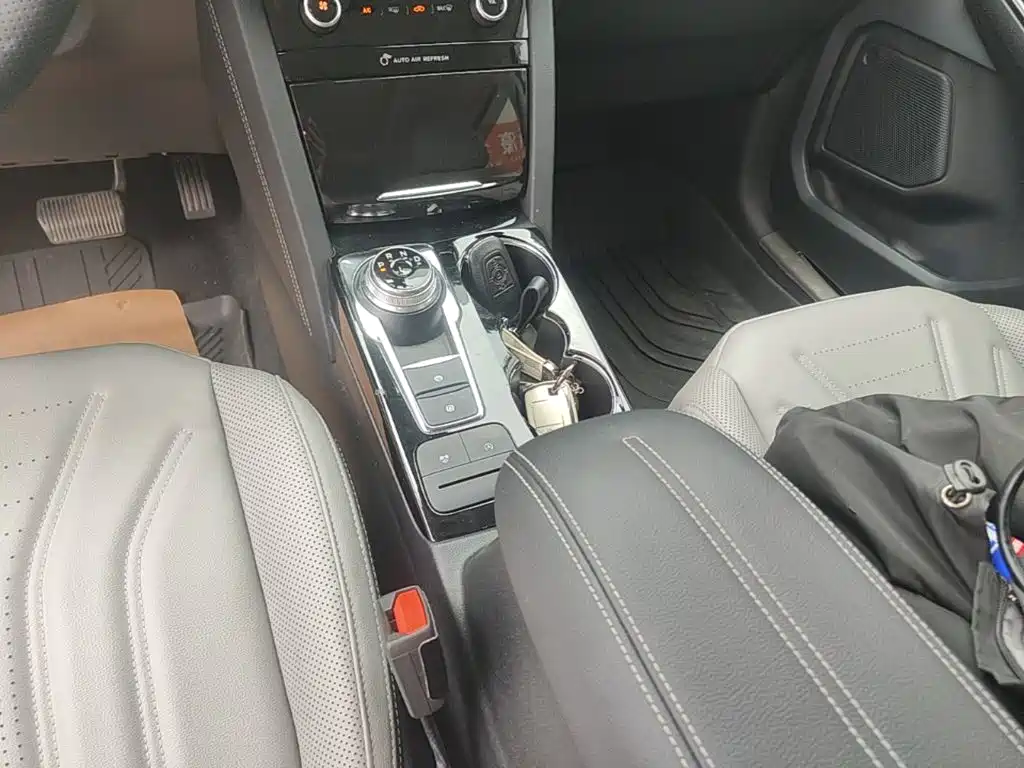 Ford Escape — миниатюра 14