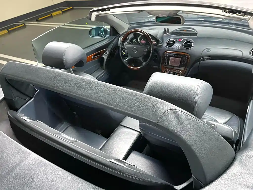 Mercedes-Benz SL-Class — миниатюра 11