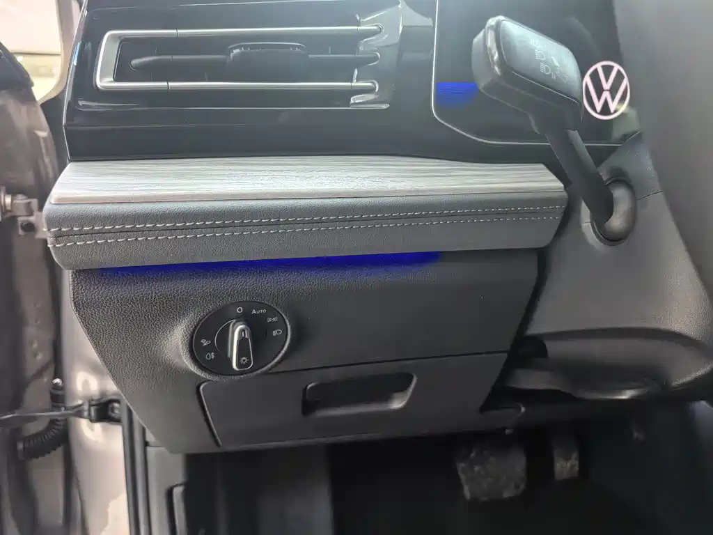 Volkswagen Sagitar — миниатюра 10