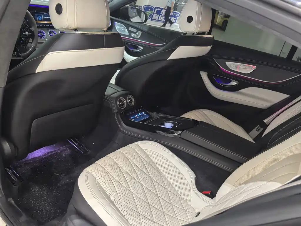 Mercedes-Benz AMG GT — миниатюра 12