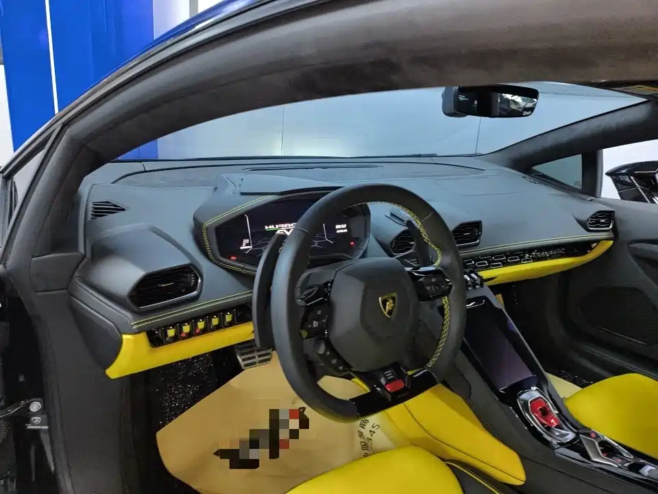 Lamborghini Huracán — миниатюра 8