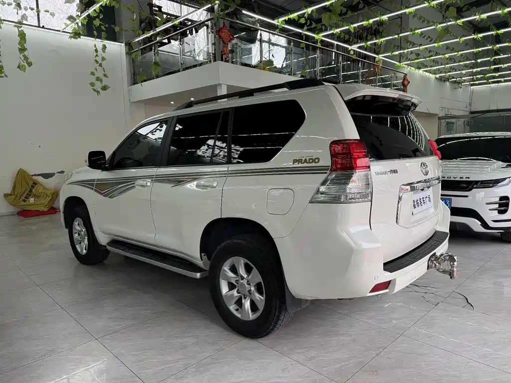 Toyota Land Cruiser Prado 2010 4.0L AT TX-L