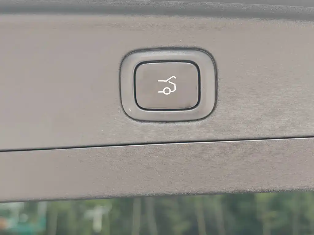 NIO EC6 — миниатюра 14