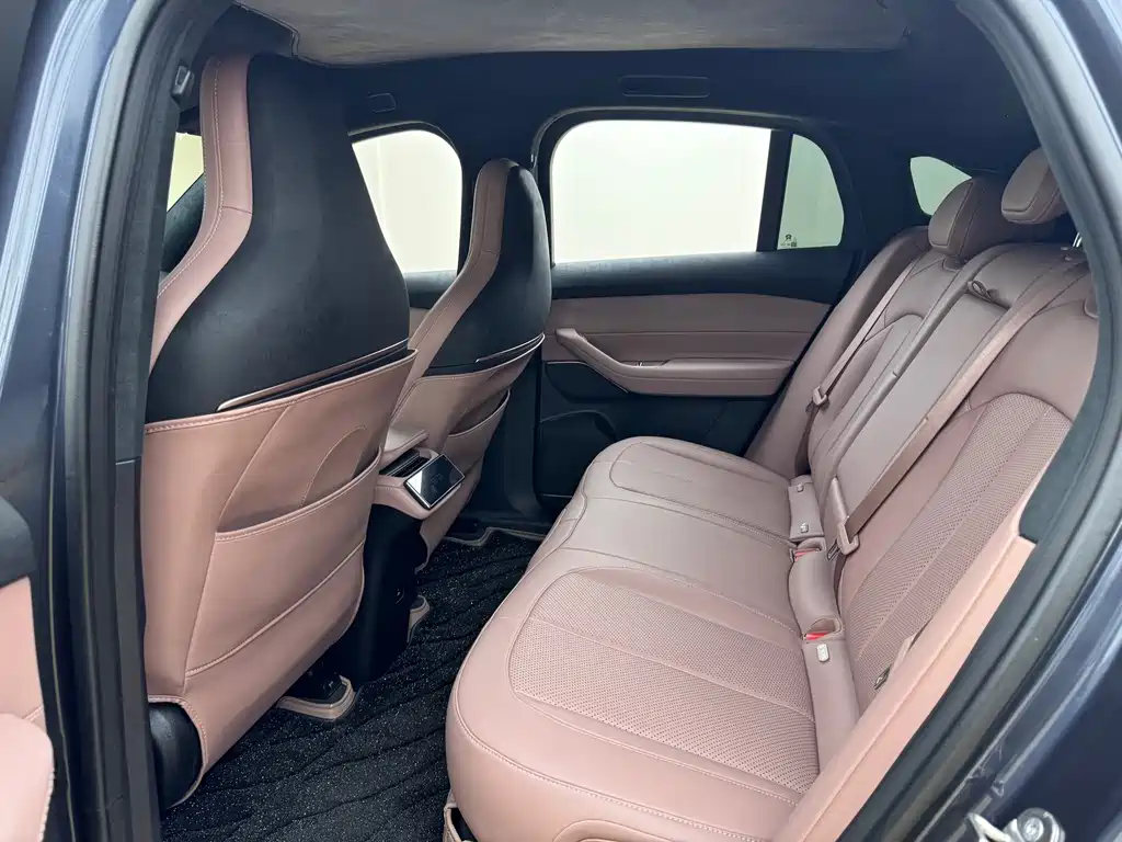 NIO EC6 — миниатюра 18