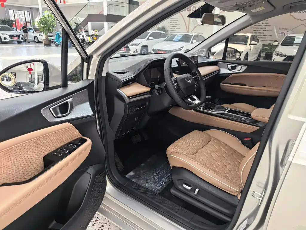 Wuling Jiachen — миниатюра 9