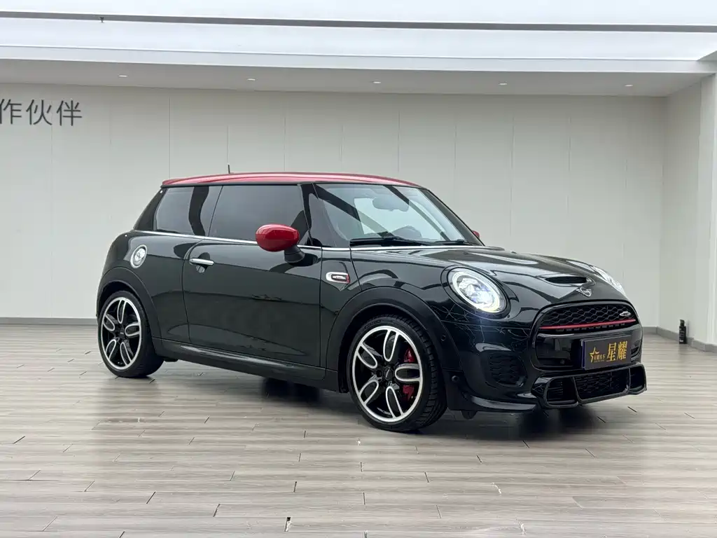 MINI Mini JCW