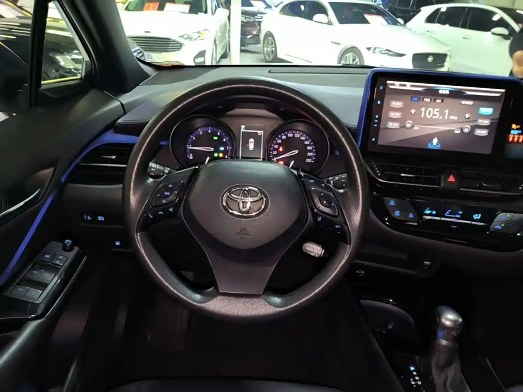 Toyota C-HR — миниатюра 11