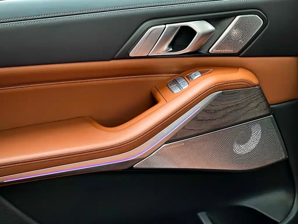BMW X7 — миниатюра 17