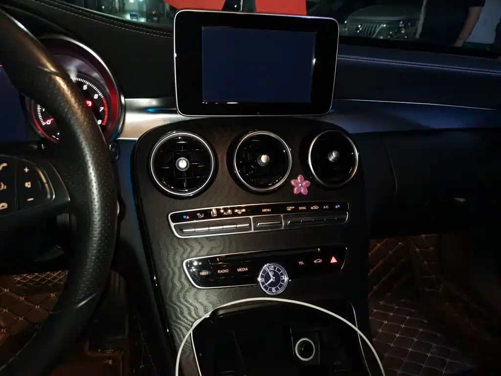 Mercedes-Benz C-Class — миниатюра 14