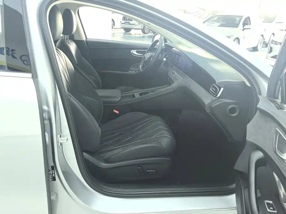 Roewe D7 — миниатюра 8