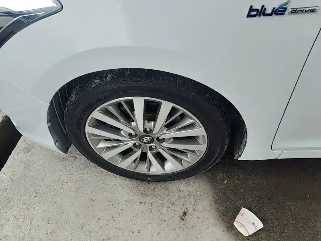 Hyundai Mistra — миниатюра 23