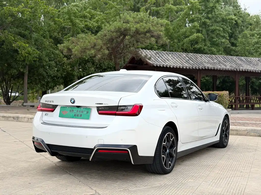 BMW i3 — миниатюра 4