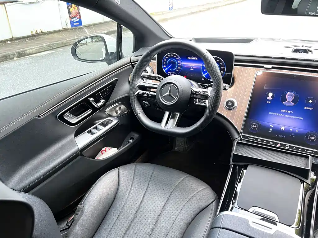 Mercedes-Benz EQE — миниатюра 12