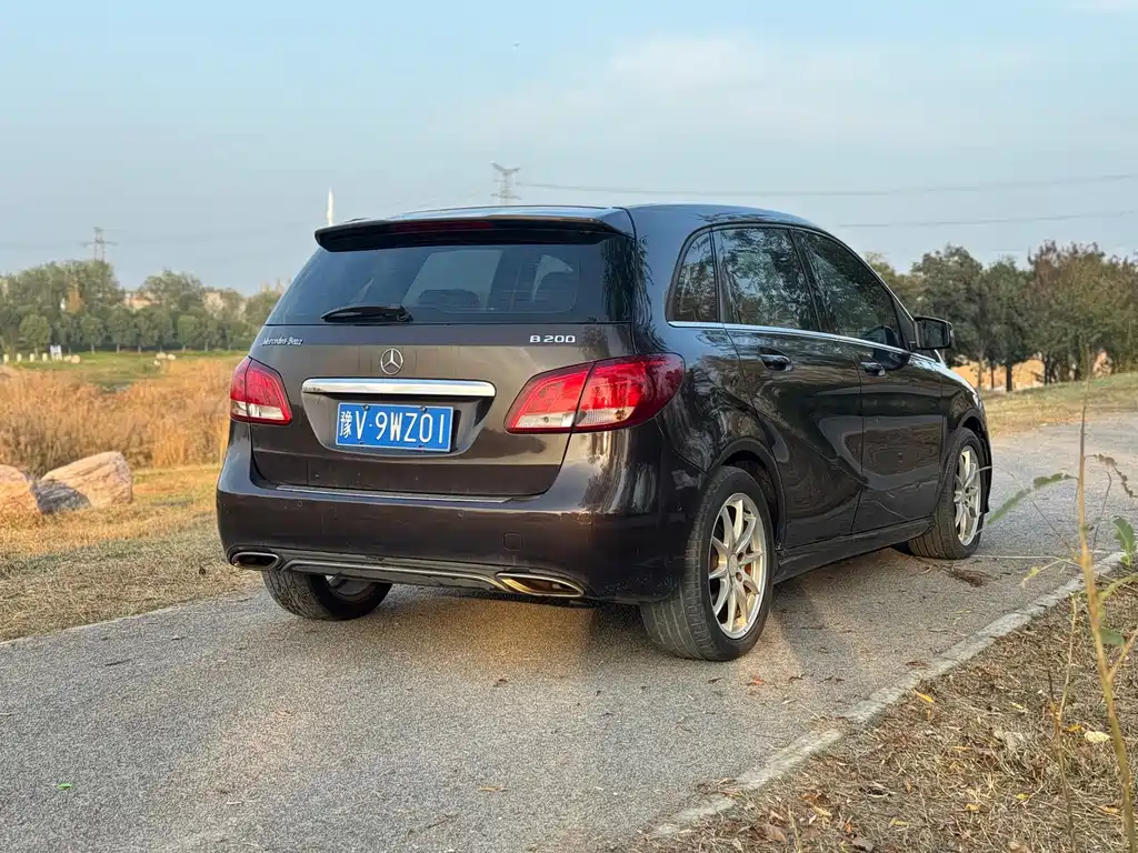 Mercedes-Benz B-Class — миниатюра 5